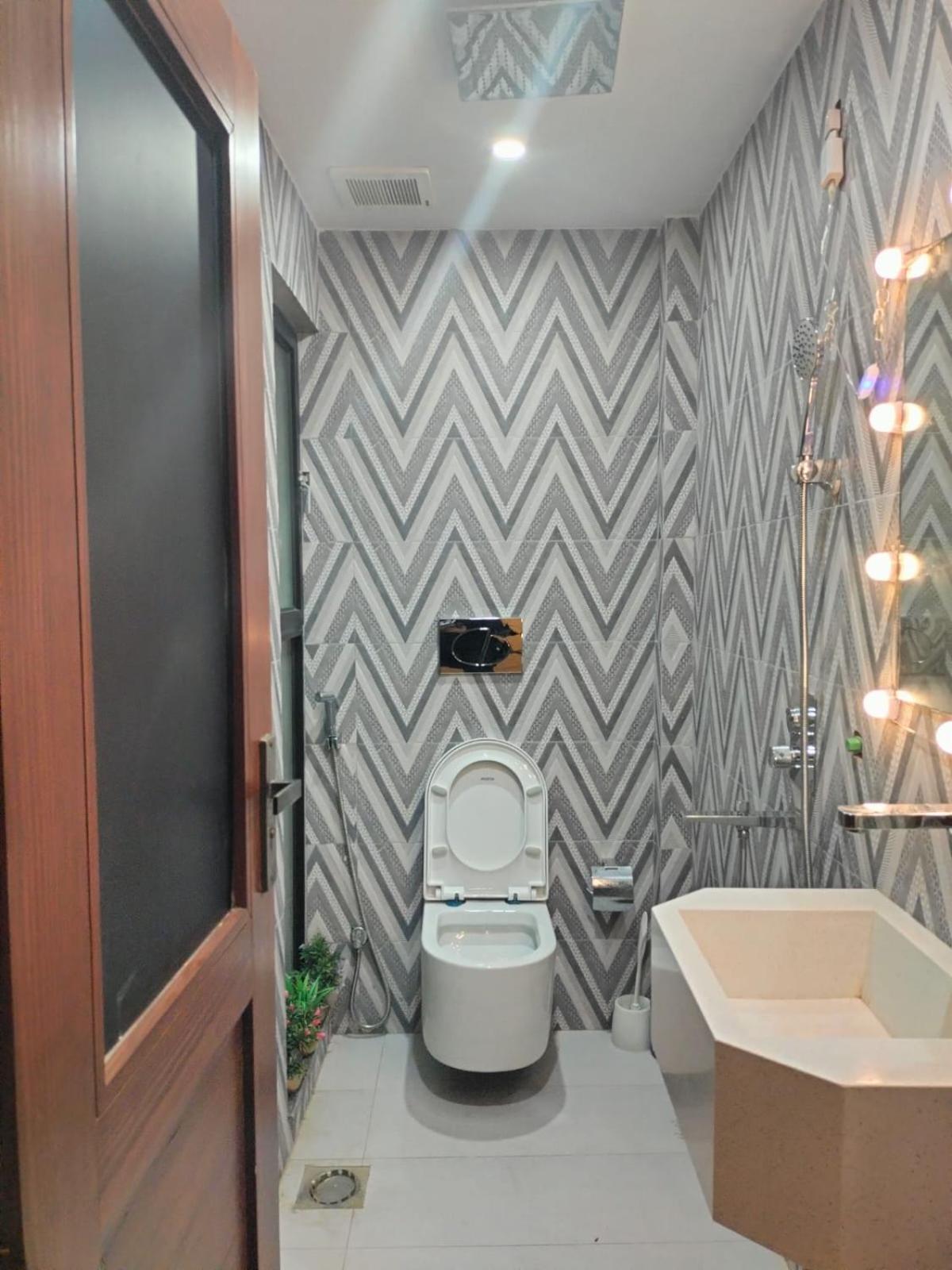 לאהור Luxury Manzil Apartment מראה חיצוני תמונה